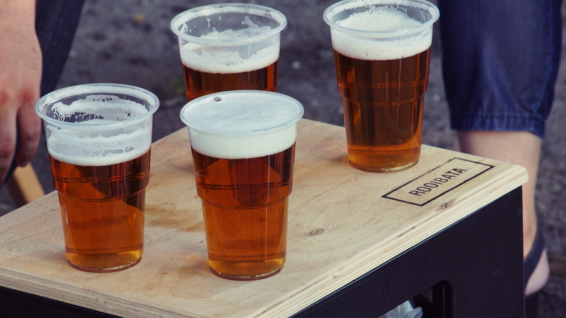 pint glass, no people, frothy drink, brewery, drink, top, beer, refreshment, glass, household equipment, happy hour, cups, wood - material, tray, disposable