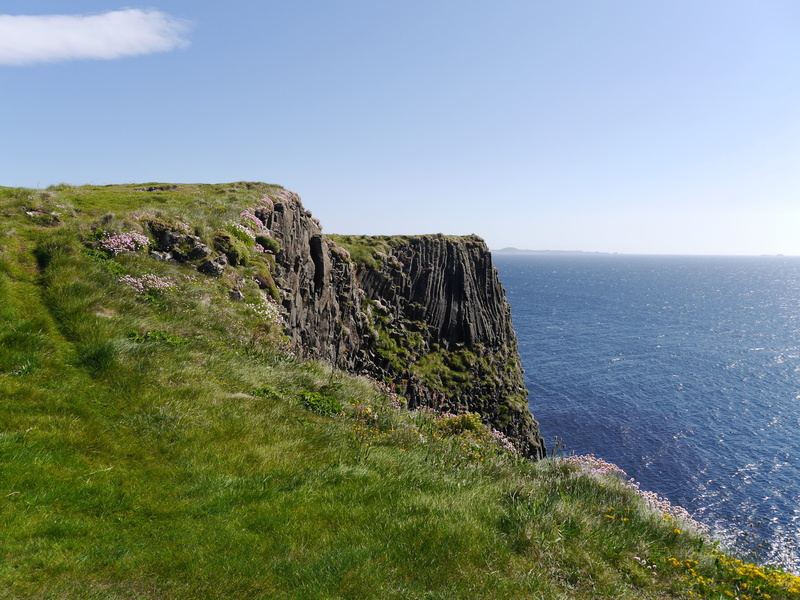 travel, body, tranquility, s, outdoors, eye, blue, land, cliff, nature, grass, sea, landscape, horizon over water, flowers, island, isle, mountain, scotland