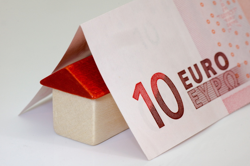 no people, debt, macro, 5K, save, buy, mortgage, calculator, close-up, budget, sale, how to calculate, stock exchange, bank note, paper, white background