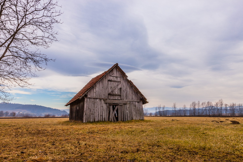 photography, nature, wood - Material, daytime, cloud - sky, abandoned, color Image, outdoors, plant, building, grass, rustic, old, farmland, landscape