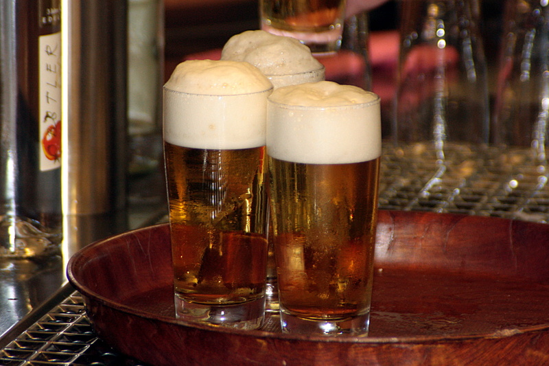 happy hour, gold Colored, freshness, bar Counter, still life, pub, food and drink, craft beer, bar - Drink Establishment, draught, close-up, froth, 2K