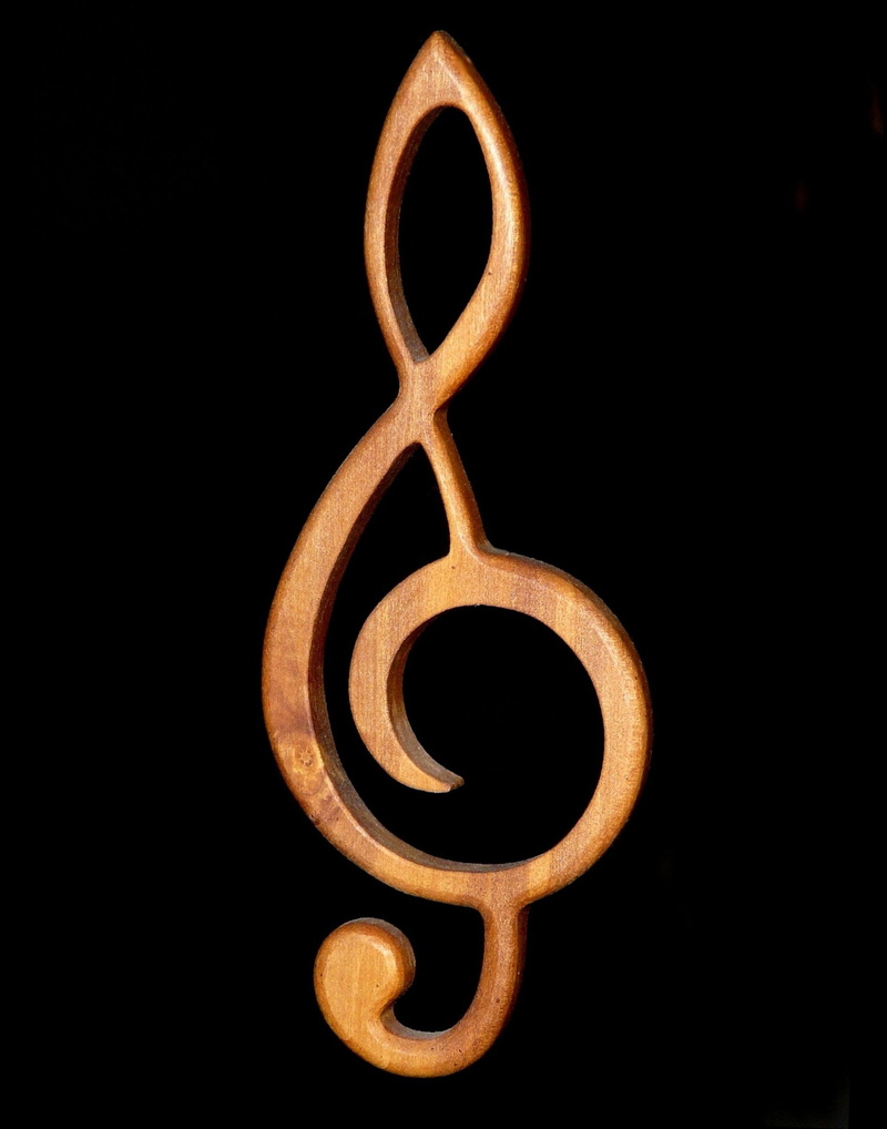 number, text, close-up, copy space, still life, no people, metal, brown, black background, clef, treble clef, indoors, food and drink, texture, deco, wood