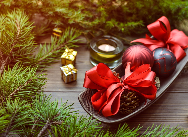 vintage, december, conifercone, ornament, baubles, seasonal, wooden, celebrate, bow, tradition, retro, tied bow, gift, 4K, season, light, traditional