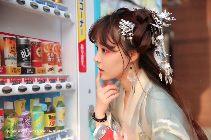 traditional clothing, looking away, face, Korean women, bololi, women, Asian, women outdoors, 5K, makeup, sevenbaby