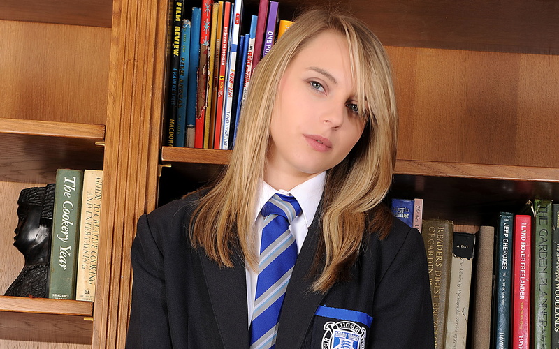 tie, blonde, 1080P, women indoors, Chloe Toy, school uniform, face, women