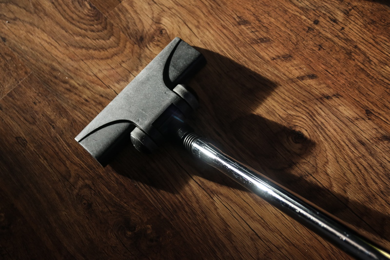 equipment, metal, cleaning, wood - material, wood grain, no people, single object, wood, cleanup, indoors, vacuuming, brown, two objects, table, focus on foreground