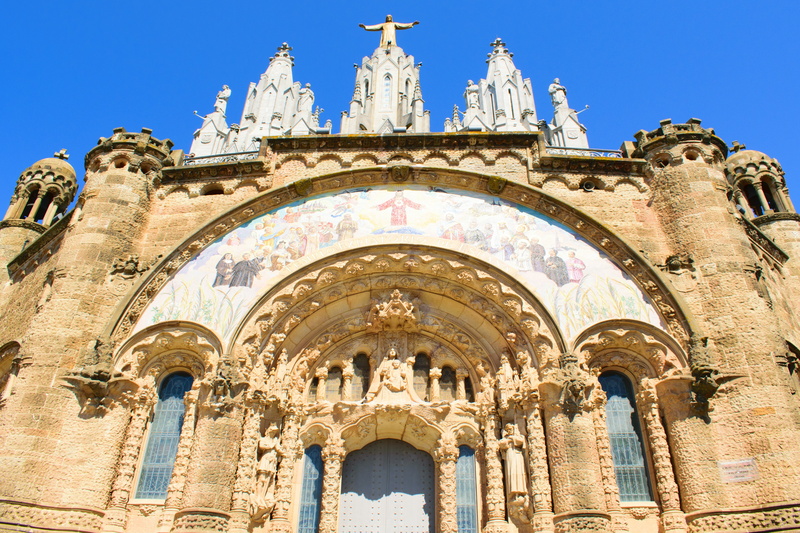 sunny, famous Place, no people, structure, tower, built structure, gothic style, sunlight, day, tourism, spanish, landscape, mountain, belief, architecture