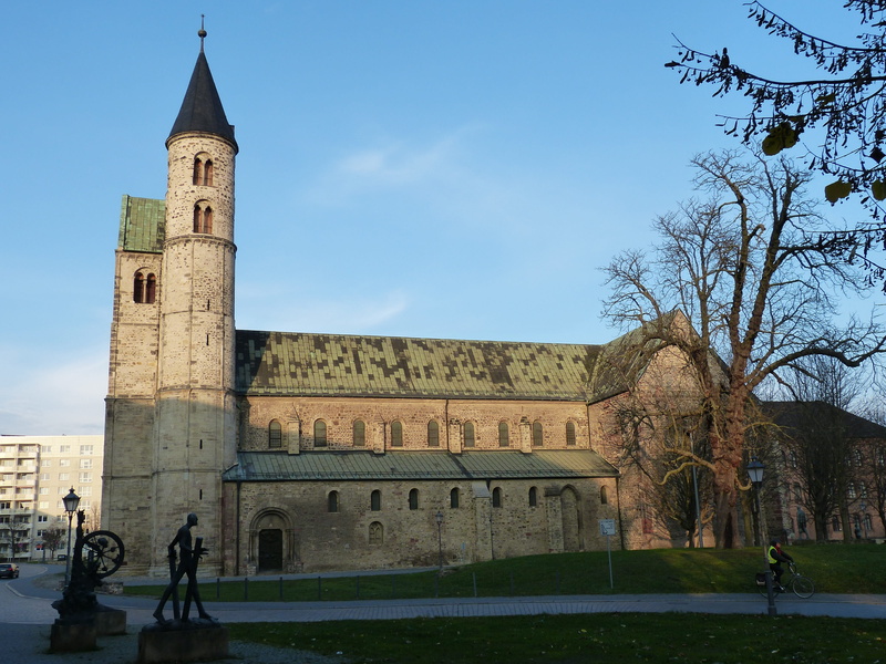romanesque, built Structure, place of worship, space, no people, europe, famous Place, belief, abbey, places Of Worship, day, plant, italy, tourism, building Exterior