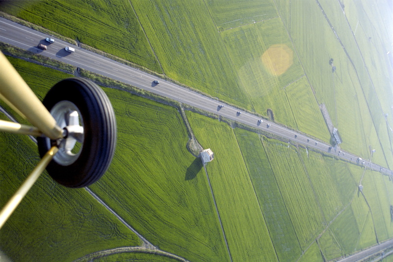 4K, aircraft, day, dom, speed, drone, blurred motion, plane, activity, flight, sport, nature, landscape, outdoors, grass, one person, plant, motion, tire