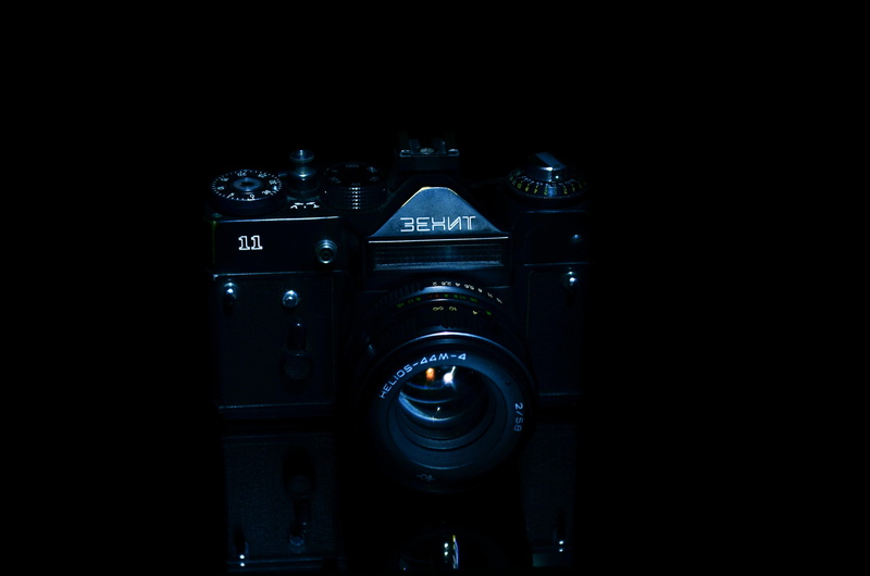 equipment, communication, camera zenit, zenit photos, indoors, exhibit, film camera, copy space, desktop, old camera, film, still life, lens, close-up