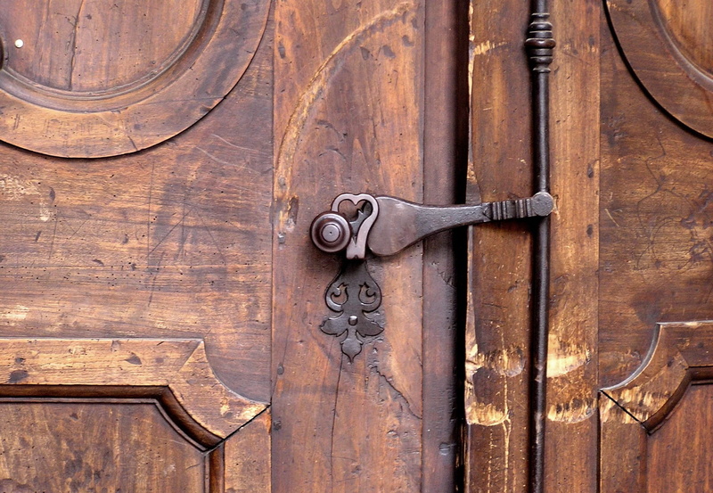 latch, entrance, lock, old, 1080P, safety, wood - material, ornate, rusty, wall, decoration, brown, antique, board, full frame, wood grain, closed, handle