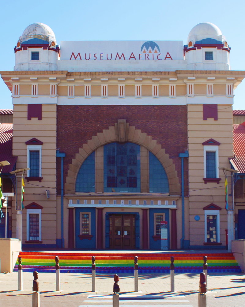 roof, entrance, real people, nature, museum, downtown, gay pride, sky, day, architecture, the past, building, arch, facade, neighborhood, urban, rainbow steps