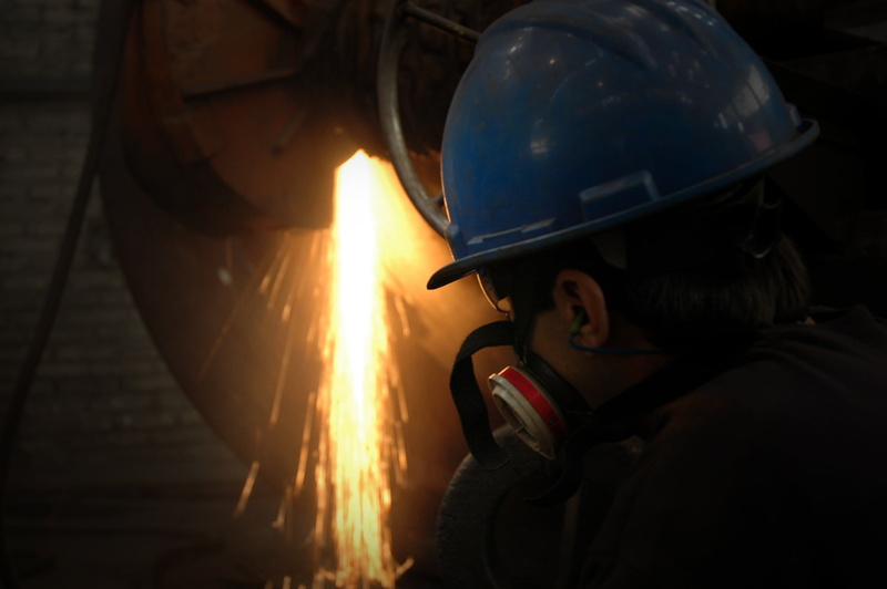 real people, metallurgy, outdoors, protection, men, flame, people, maestranza, 1080P, fire, safety, security, machining, helmet, fire - natural phenomenon
