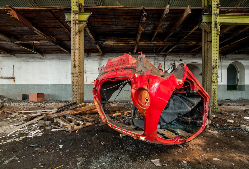 deterioration, outdoors, industry, car, construction site, 2K, the wreckage of the car, wood - material, factory, architecture, urban, run-down, old, construction industry