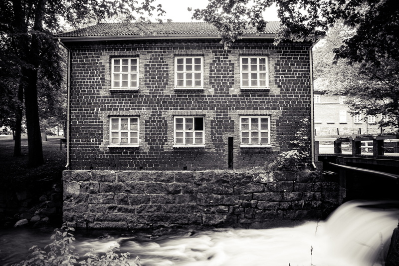 water, outdoors, flowing water, building exterior, window, attraction, house, mill, mode of transportation, 5K, built structure, nature, residential district