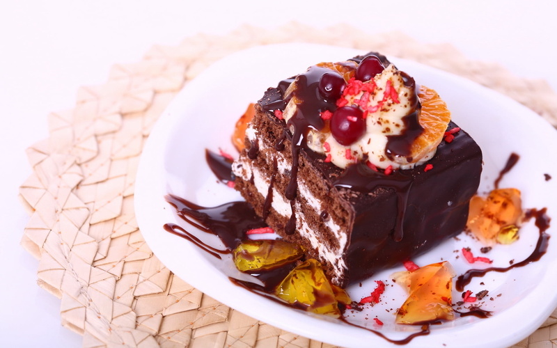sweet Pie, bakery, ready-to-eat, food and drink, indulgence, fruit, sweet Food, dessert, freshness, no people, chocolate, still life, cake, indoors, cherry