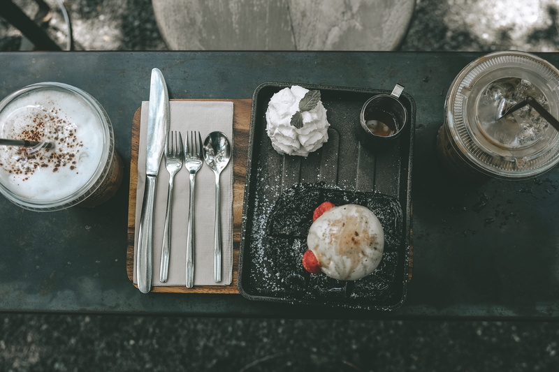 frappe, table, flat lay, indoors, knife, platter, eat, thailand, directly above, food, drink, household equipment, looking down, seafood, plate, fork, wooden tray