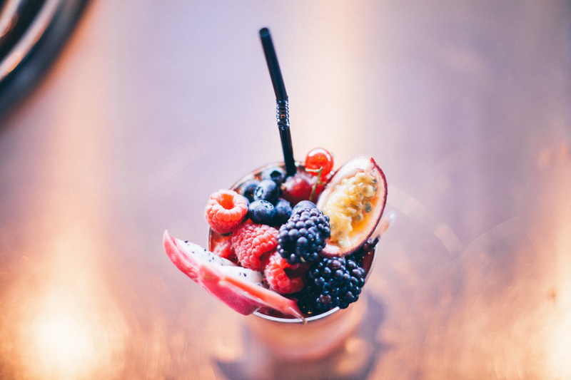 freshness, raspberries, fruits, healthy eating, 5K, blackberries, surface, blueberries, ripe, wellbeing, fruit, bowl, berry fruit, raspberry, blackberry - fruit
