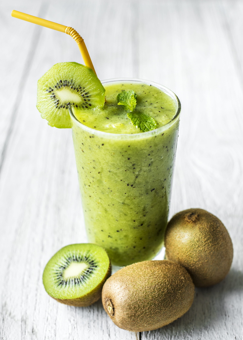 blended, wood - material, smoothie, cross section, beverage, freshness, kiwi, healthy eating, no people, food photography, indoors, 4K, mint, food, food and drink