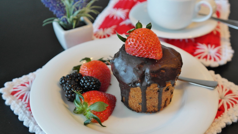 fine pastry, calories, egg, kitchen, cake, berry fruit, baked goods, blackberry - fruit, freshness, pastries, blueberry, bake, 5K, eat, indoors, food