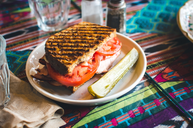 still life, plate, drinking glass, hamburger, lunch, healthy eating, no people, restaurant, gourmet, indoors, freshness, sandwich, ready-to-eat, food, breakfast
