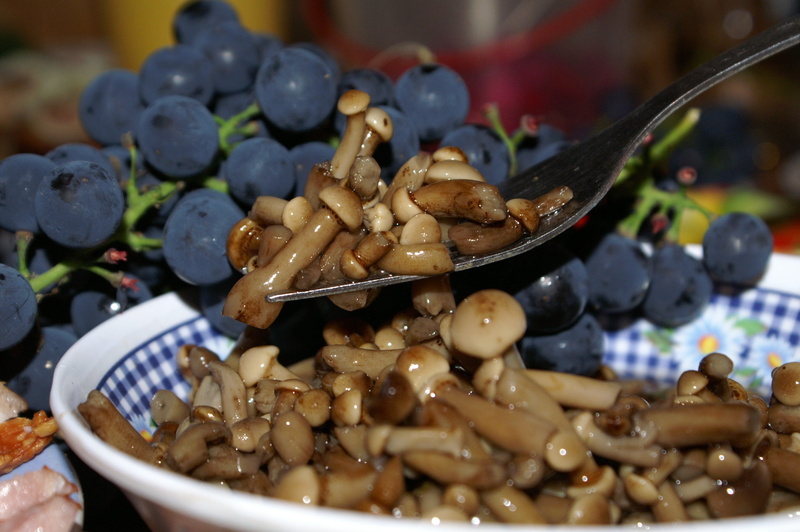 pickle, no people, temptation, nutrition, Grapes, food and drink, appetizer, day, large group of objects, tasty, tableful, close-up, indoors, focus on foreground