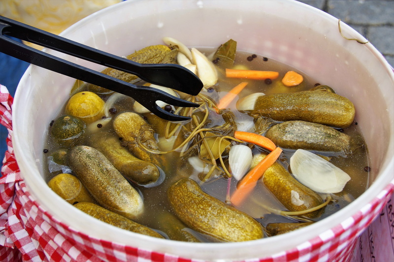 kitchen utensil, still life, rychlokvašky, eating utensil, vegetables, 5K, ladle, pickled, food, vegetable, seafood, bowl, spicy, pickle, spoon, ready-to-eat