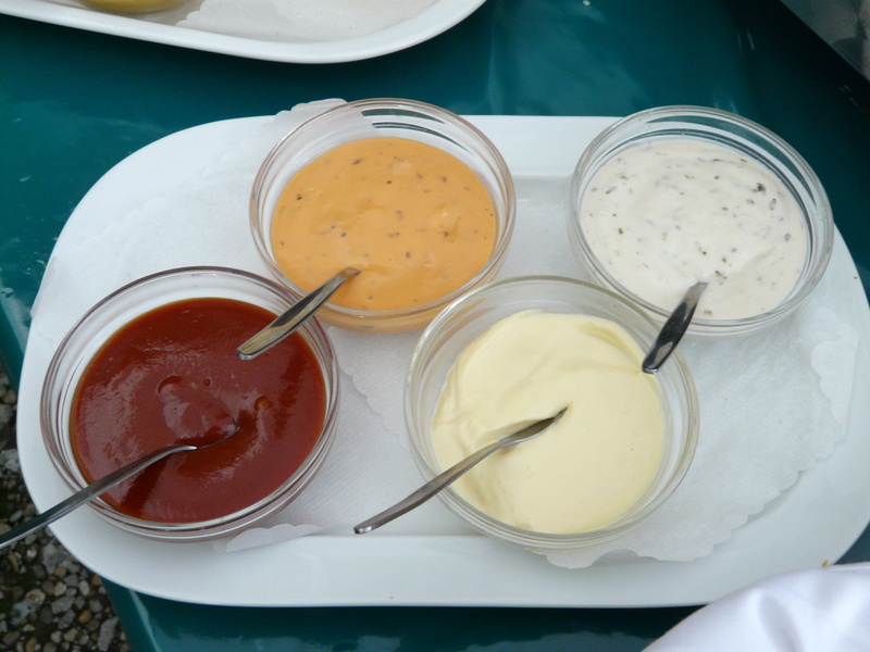 high angle view, dressing, knoblauchdip, drink, refreshment, ready-to-eat, clear, directly above, four, dipping, kitchen utensil, close-up, assorted, temptation