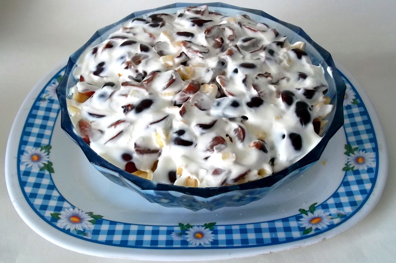 plate, sweet, 1080P, still life, dessert, no people, freshness, ready-to-eat, food, mayonnaise, food and drink, indulgence, indoors, directly above, floral pattern