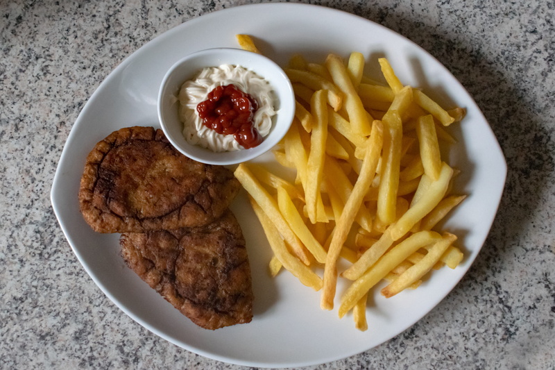 food, close-up, potato, fry, 4K, no people, high angle view, chips, eat, plate, delicious, freshness, lunch, ready-to-eat, fried, protein, snack, cooking