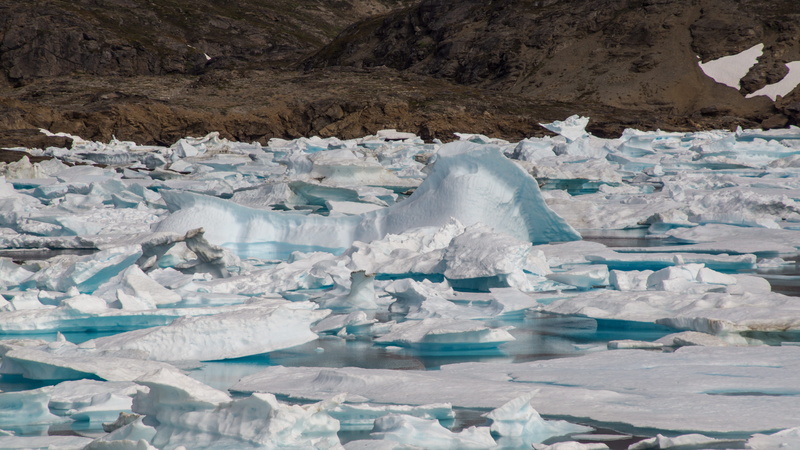 snow, lagoon, environmental issues, winter, pack-ice, tranquil scene, wilderness, iceberg - ice formation, sky, scenic, beauty in nature, cold, ice, mountain