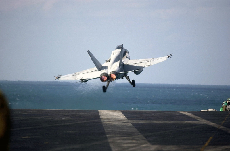 mid-air, flying, airport, military, aircraft carrier, nautical, 1080P, arrival, super hornet, aircraft, navy, maritime, vessel, plane, horizon over water