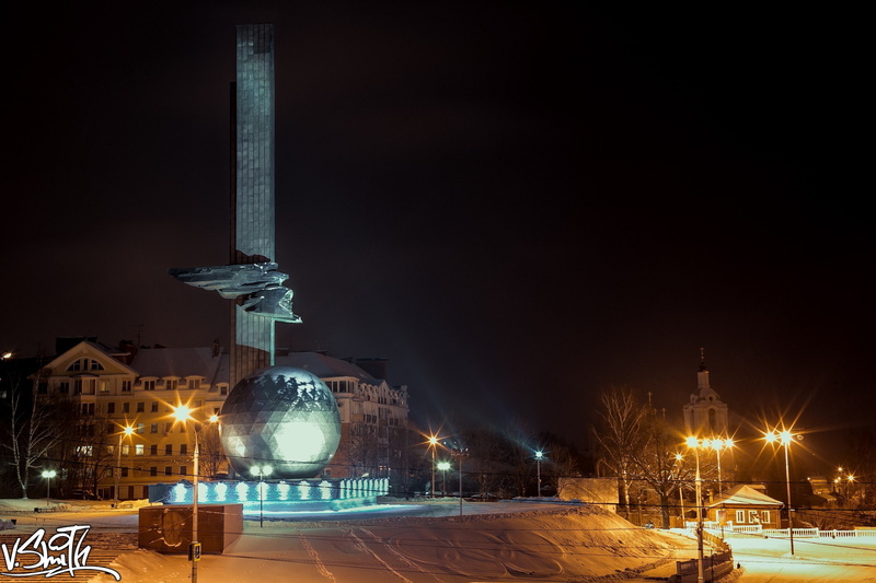 lighting equipment, no people, nature, building, city, snow, Vladimir Smith, sky, ball, concrete, spirituality, winter, brown, street light, travel destinations