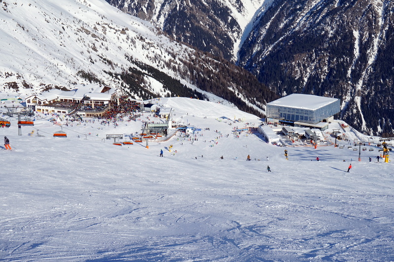 coldly, non-urban scene, sölden, covering, journey, snow, ski slope, architecture, snowcapped mountain, winter, building exterior, built structure, mountain landscape