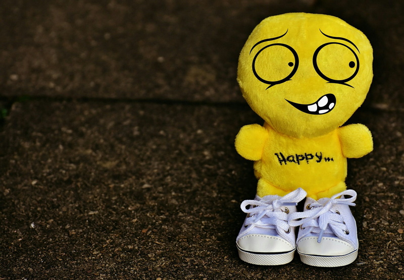 keep smiling, yellow, pair, sweet, green, emotion, still life, emoticon, sneakers, shoe, start, cute, two objects, anthropomorphic smiley face, no people