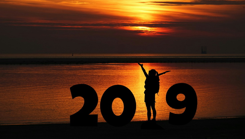 season, real people, dom, dreamlike, romantic, nature, landscape, determination, event, new years eve, holiday - event, dusk, golden, sea, orange color