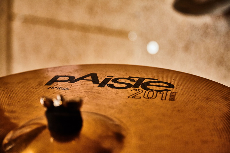 finance, still life, selective focus, old, single object, close-up, capital letter, wealth, text, Paiste, indoors, currency, brown, western script, proberaum