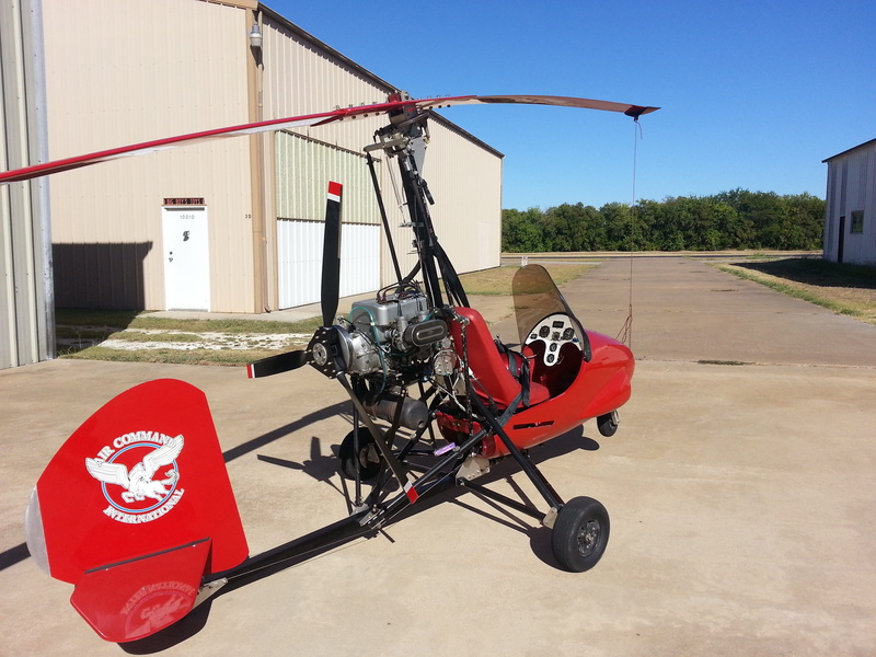 mode of transportation, city, outdoors, Gyrocopter, helmet, gyroplane, road, red, blades, stationary, transportation, 2K, rotor, summer, rotorcraft, sky