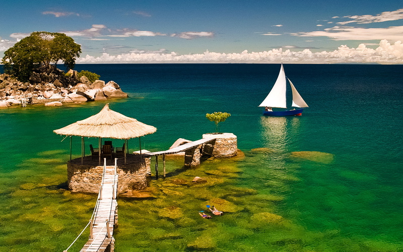 resort, trees, swim, 1080P, boats, architecture, sea, scuba, sky, tropical, seascape, ocean, bridge, coast, sports, buildings, sail, shore, clouds, hut