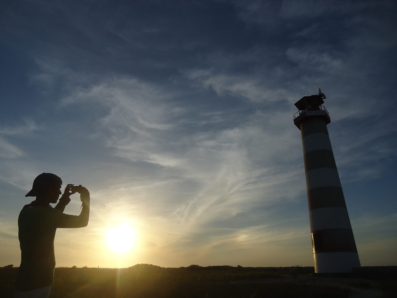 isla la tortuga, sea, one person, dusk, leisure activity, photography themes, silhouettes, beauty in nature, 4K, land, silhouette, holiday, women, the lighthouse