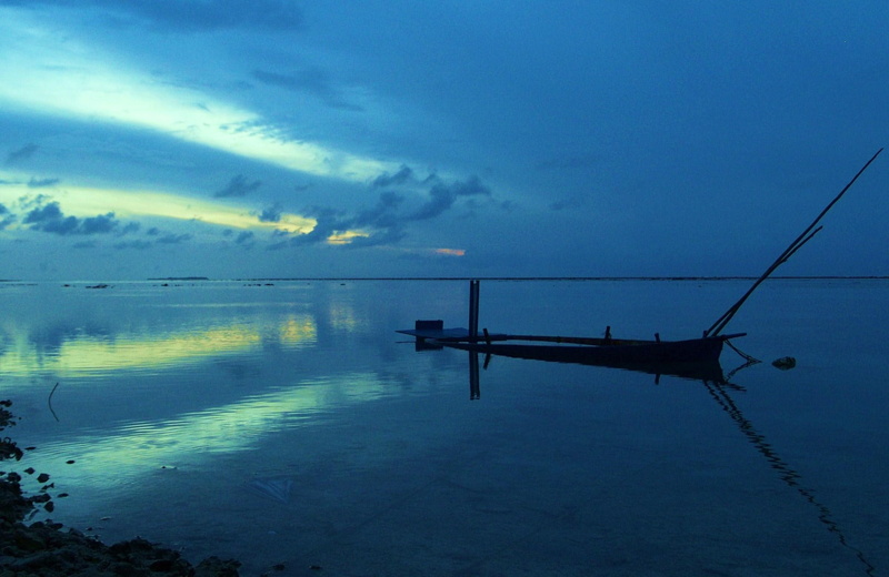 boat, reflection, deep, 3d and abstract, sunken, 1080P, morning, sunset