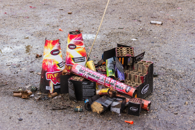 rocket, cracker, pavement, 5K, creativity, outdoors, land, crackers, firecrackers, assorted, toy, new years day, craft, new years eve, waste, representation