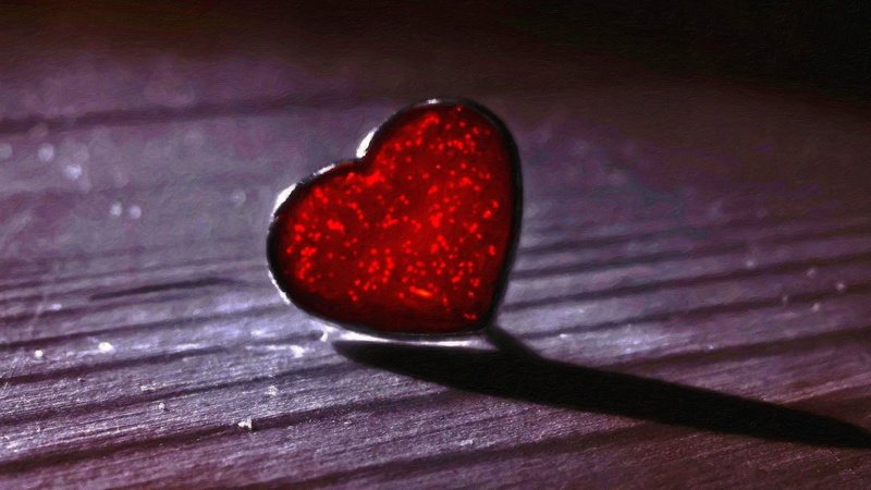 heart, day, decor, 2K, shadow, heart shape, jewelry, table, wood grain, shiny, wood - material, indoors, focus on foreground, still life, high angle view