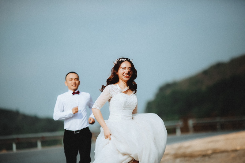 two people, females, near, 5K, woman, love, spouse, sea, wife, wedding, shore, running, women, happiness, three quarter length, husband, couple - relationship