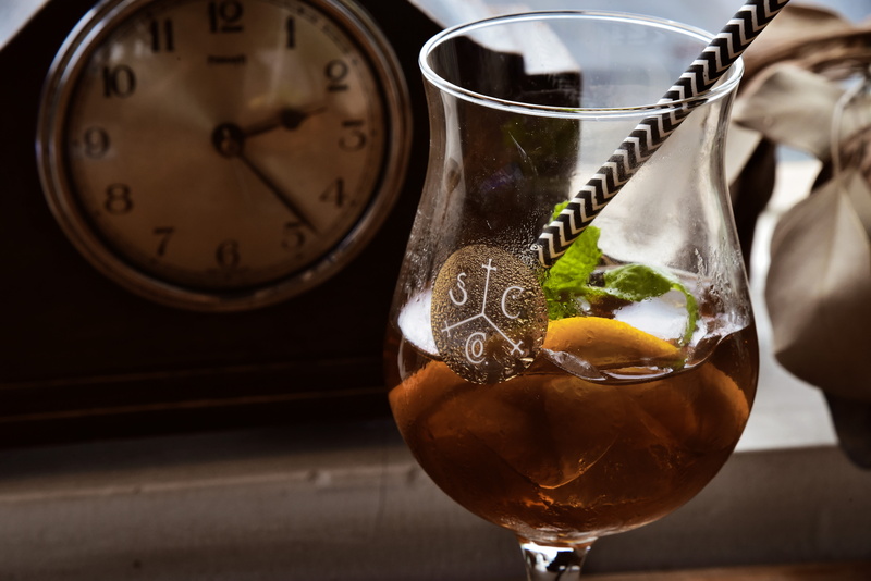 food, refreshment, warm, cold temperature, background, close-up, 5K, glass - material, the pre-bartending, table, gin, alcohol, food and drink, sentiment