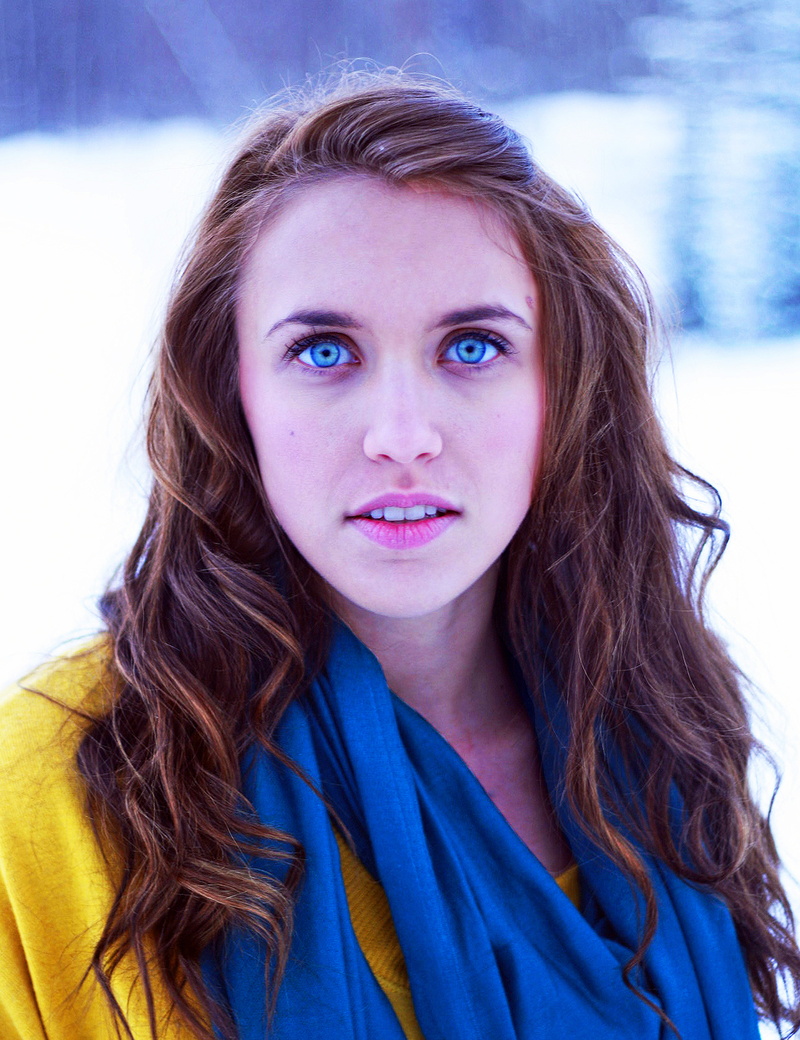 real people, beautiful, beautiful woman, dazed, hypnotic, young adult, lady, women, woman, looking at camera, youthful, lovely, lips, blue, confused, lifestyles