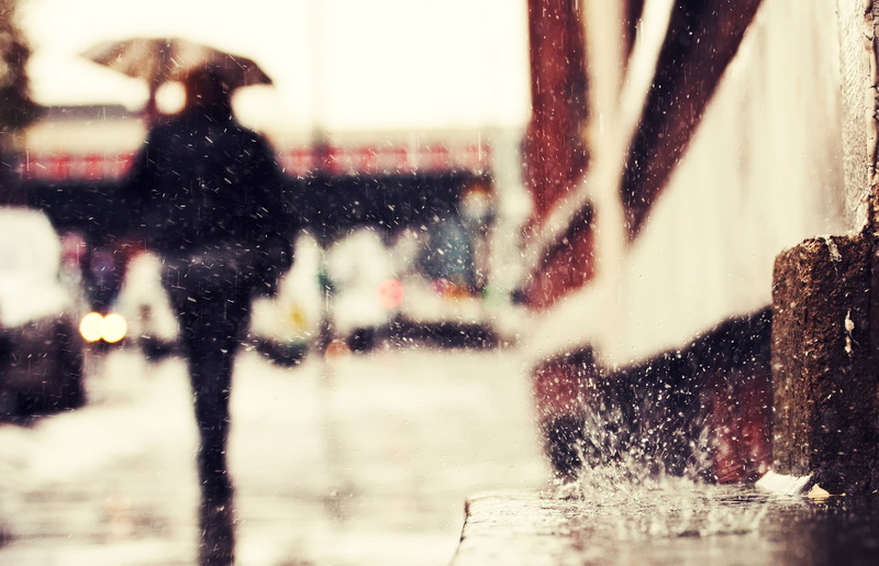 water drops, cold temperature, building exterior, winter, window, outdoors, day, architecture, depth of field, snowing, focus on foreground, car, nature