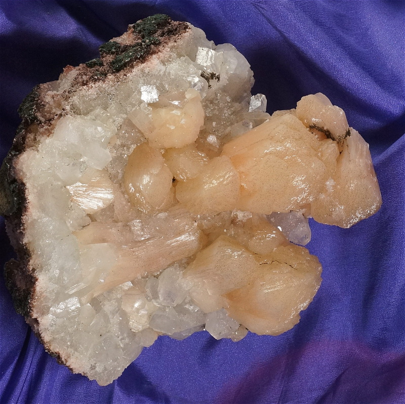 rock, snack, still life, japanese food, crustal, serving size, mineral, 1080P, animal, high angle view, Stilbite, indulgence, nature, collection, healthy eating