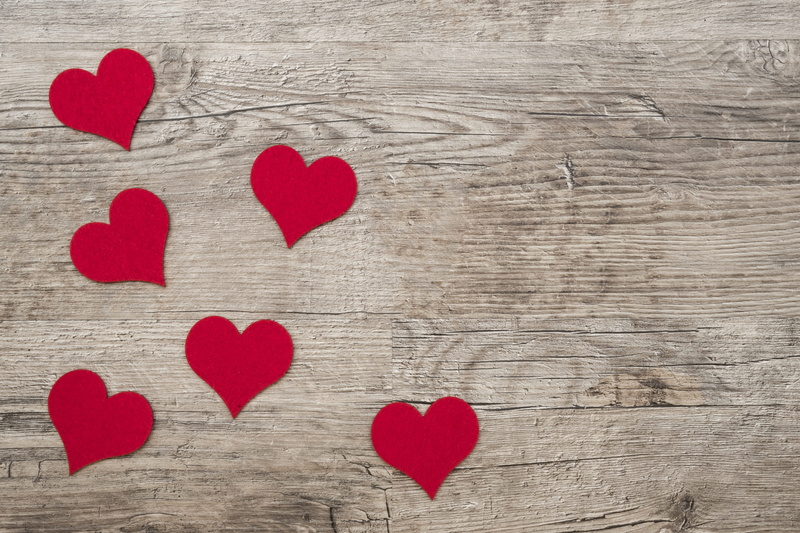 shape, 5K, brown, heart, valentines day, map, greeting, heart shape, high angle view, creativity, red, gift voucher, pattern, cutouts, coupon, valentines day - holiday