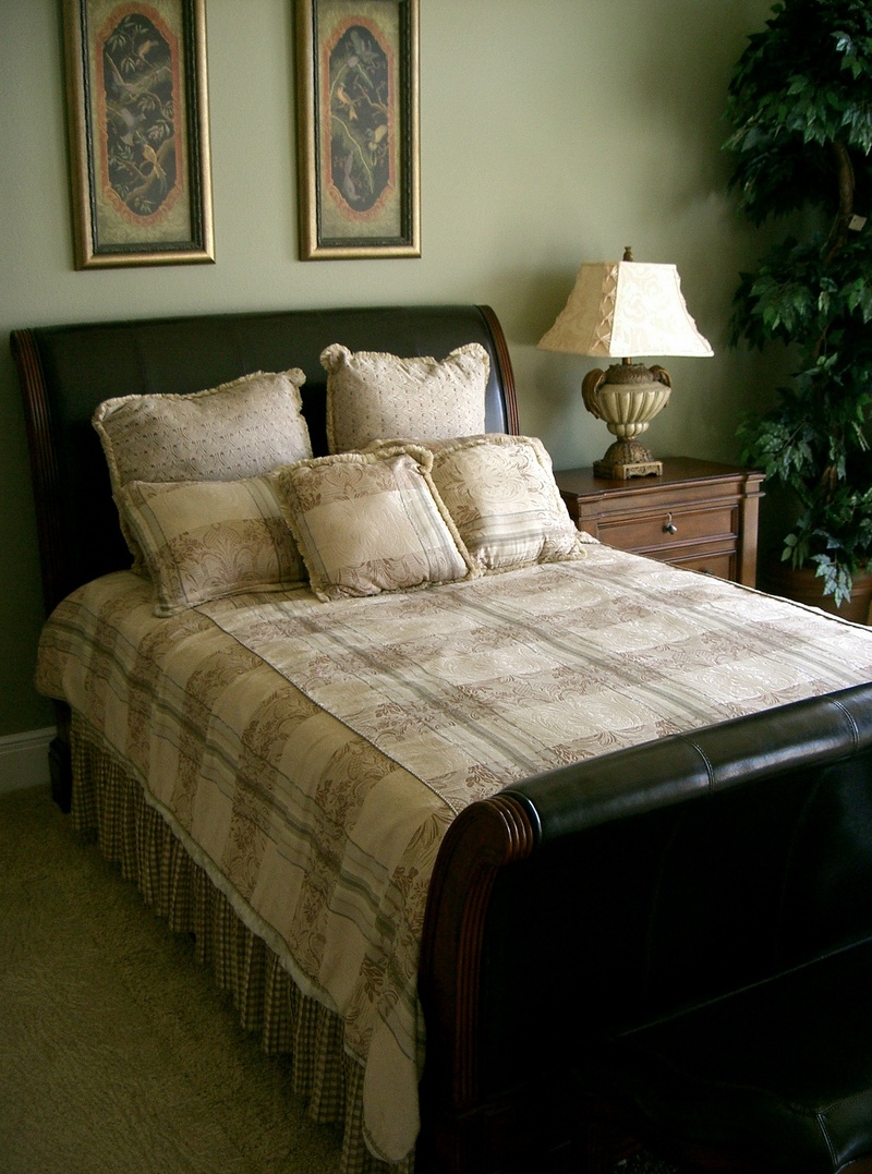 wooden, modern, home décor, elegance, home showcase interior, comfortable, bedroom, home, 1080P, furniture, stuffed, hotel, lighting equipment, apartment